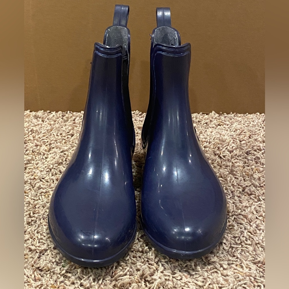 Blue women’s rain boots